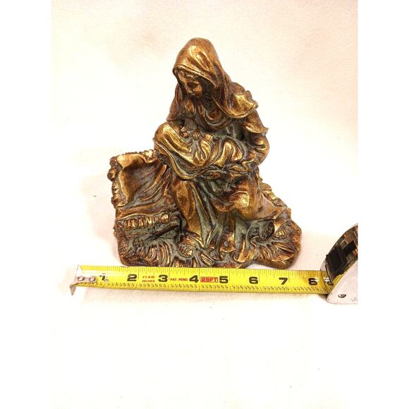 Vintage 1980s Madonna 8" Virgin Mary Jesus Child Figure Resin Gold Brass tone - Picture 7 of 12
